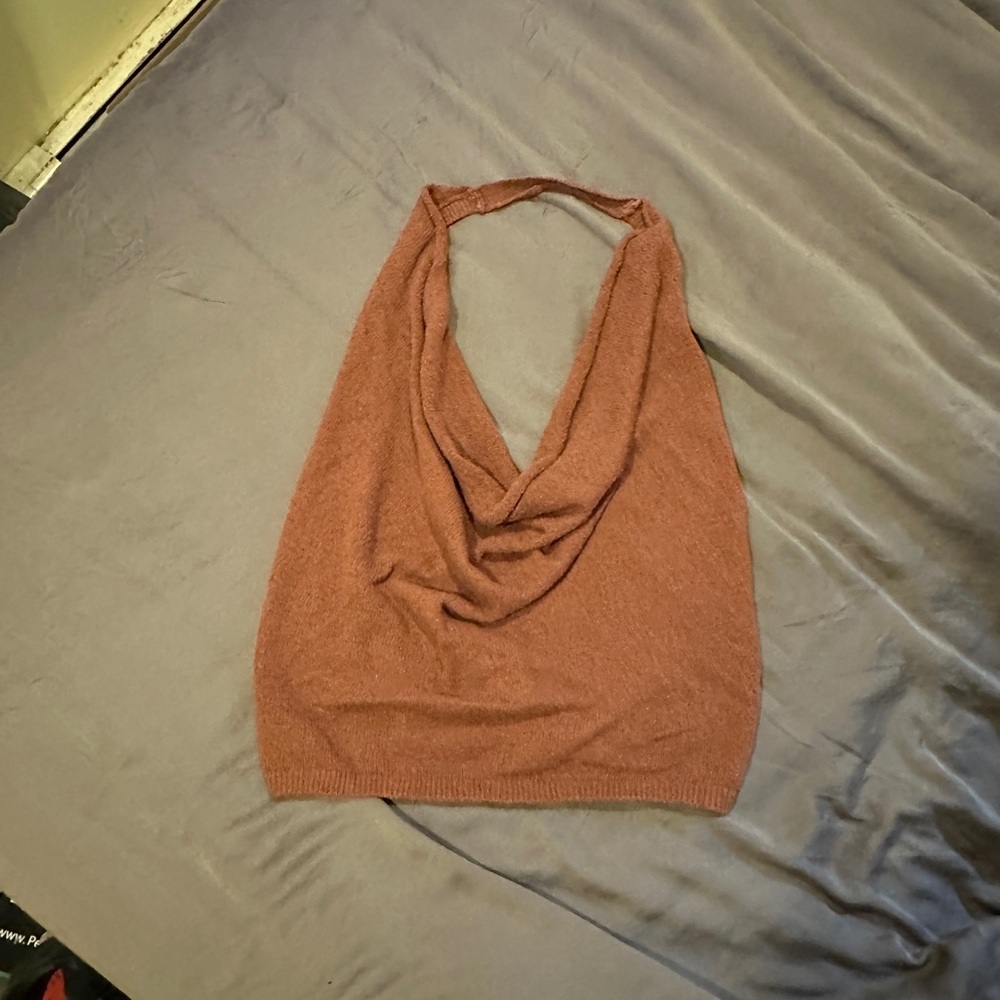 🚫SOLD ON DEPOP🚫 FREE PEOPLE SWEATER OPEN BACK HALTER TOP